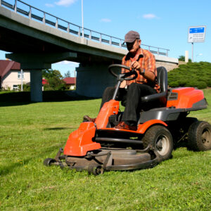 4 Best Brands For Lawn Equipment