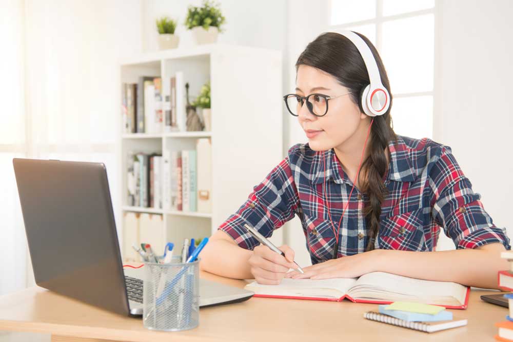 4 Popular Streams for Online Degree Programs