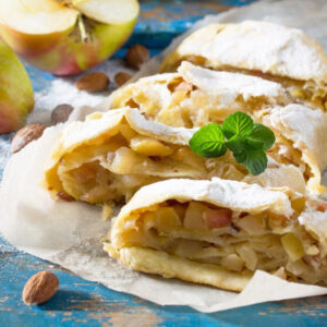 Learn to make apple strudels the quick way