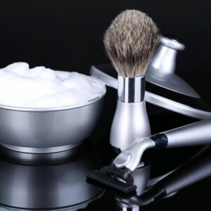 Luxurious shaving sets for men